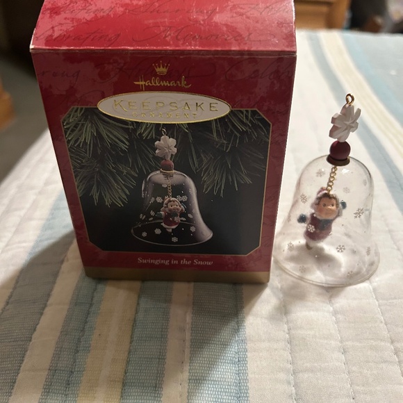 Vintage Hallmark Keepsake  Ornament 1997 Swinging in the Snow - Picture 1 of 7
